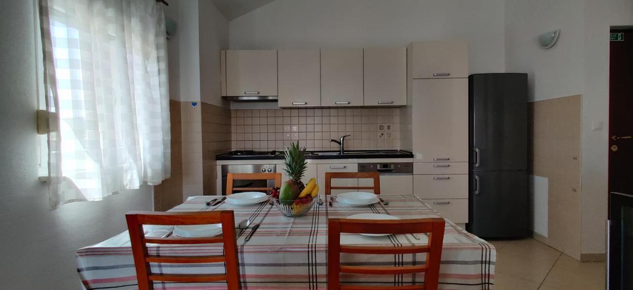 Apartment Dea Trogir Extérieur photo